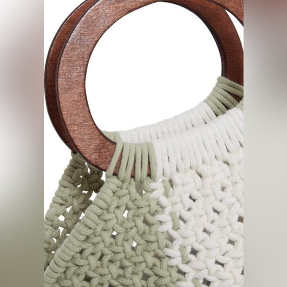 Woven Ichi Bag with Wooden Handle - Picture 2 of 7